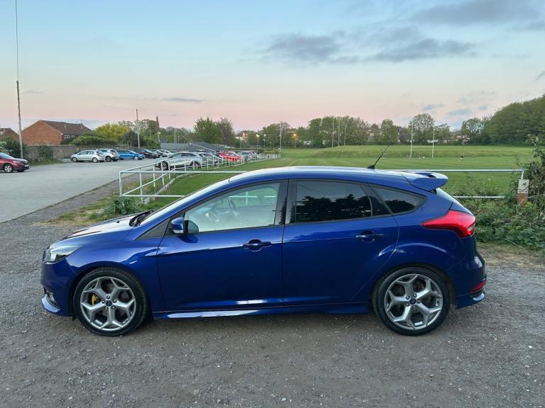 2016 Ford Focus 2.0 TDCi 185 ST-2 5dr HATCHBACK Diesel Manual
