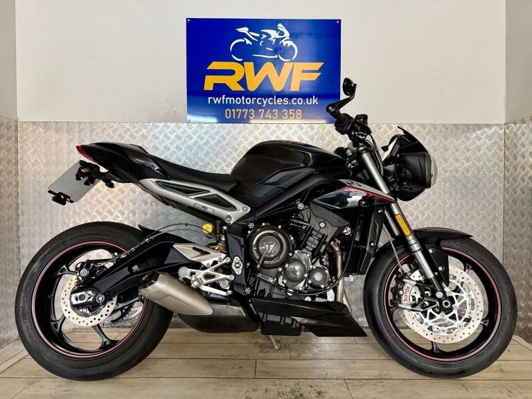 TRIUMPH STREET TRIPLE RS 765, 2018, ONLY 1 OWNER & 911 MILES!! FSH, SUPERB COND