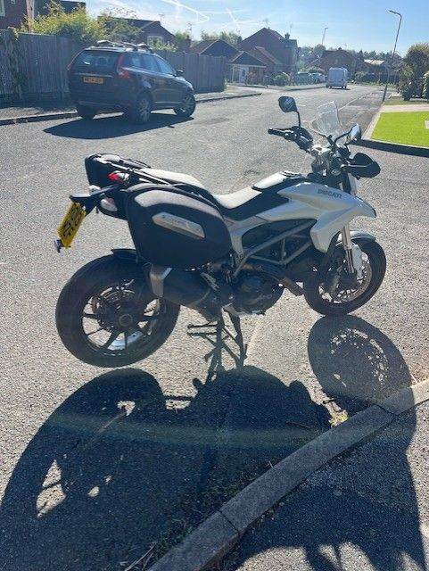 Ducati, HYPERSTRADA, 2013, 821 (cc)
