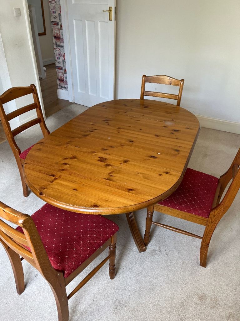 Table and chairs 