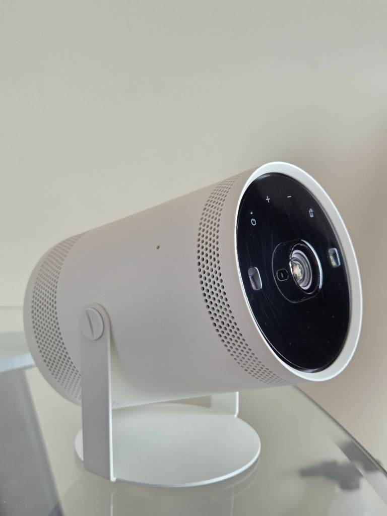 Samsung Freestyle Portable Projector (Gen 2) – White, Excellent Condition