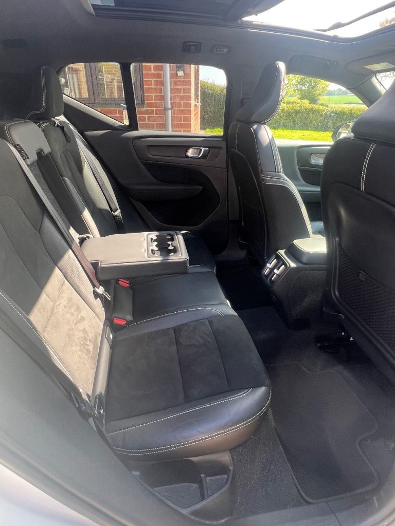 Volvo, XC40, Estate, 2020, Manual, 1477 (cc), 5 doors