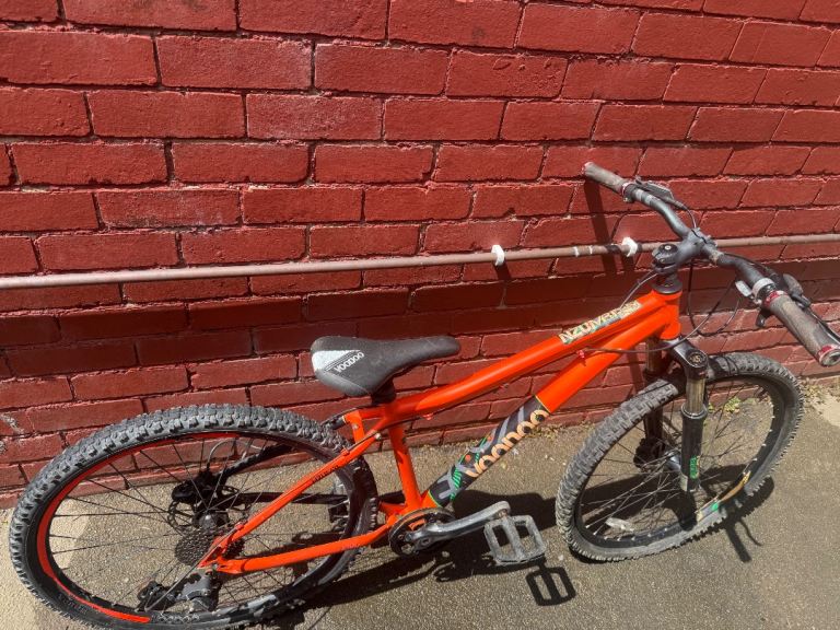 VooDoo Nzumbi mountain bike, 16 inch with 26 inch wheels