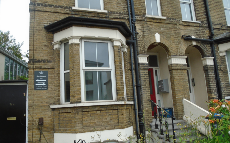 Newly Refurbished 2 Bedroom Flat in Croydon