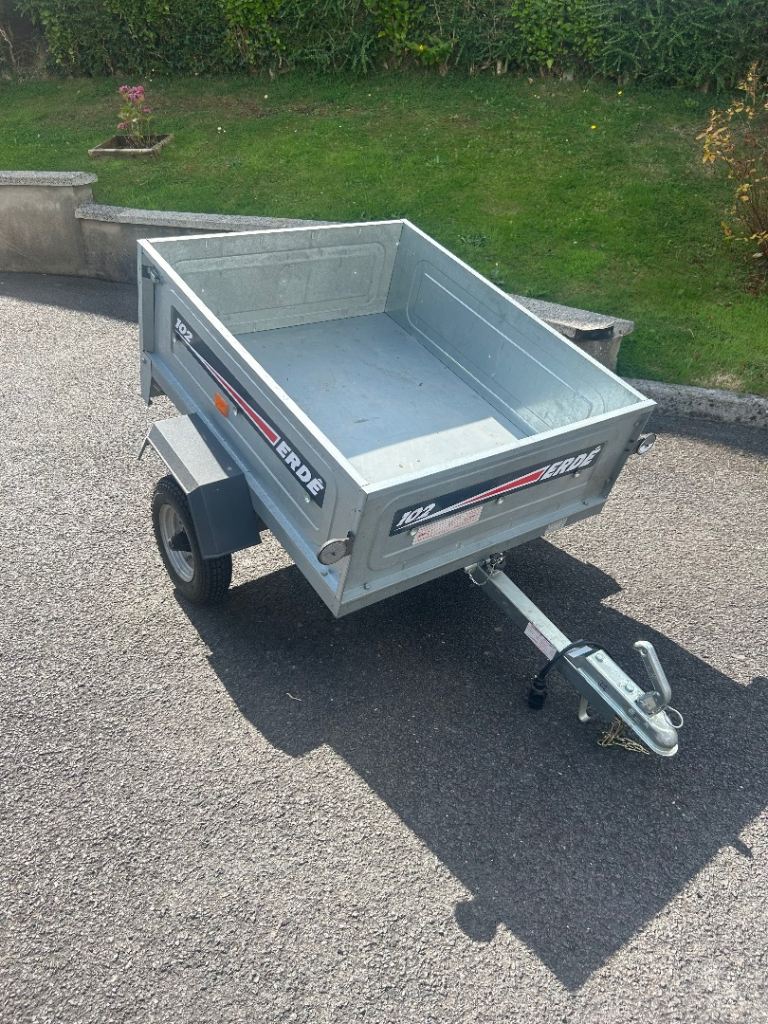 Erde 102 Car garden tipping trailer
