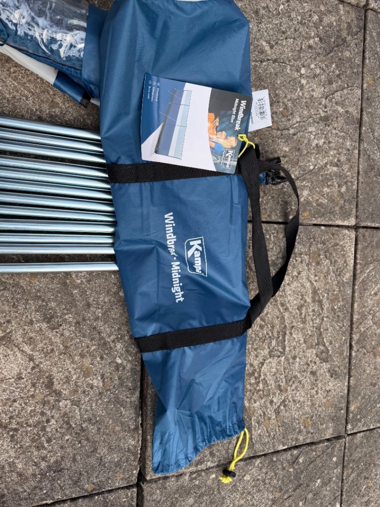 KAMPA MIDNIGHT BLUE WINDBREAK. STEEL POLES