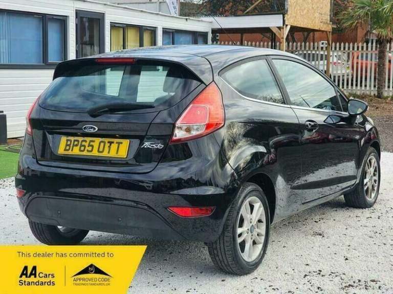 2015 Ford Fiesta 1.25 Zetec Euro 6 3dr HATCHBACK Petrol Manual
