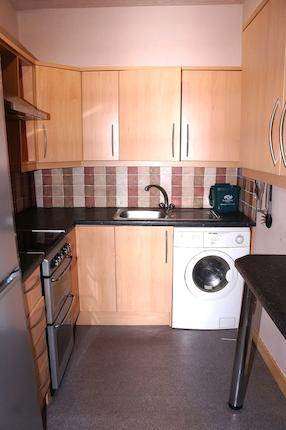 Room to let in Paisley near UWS