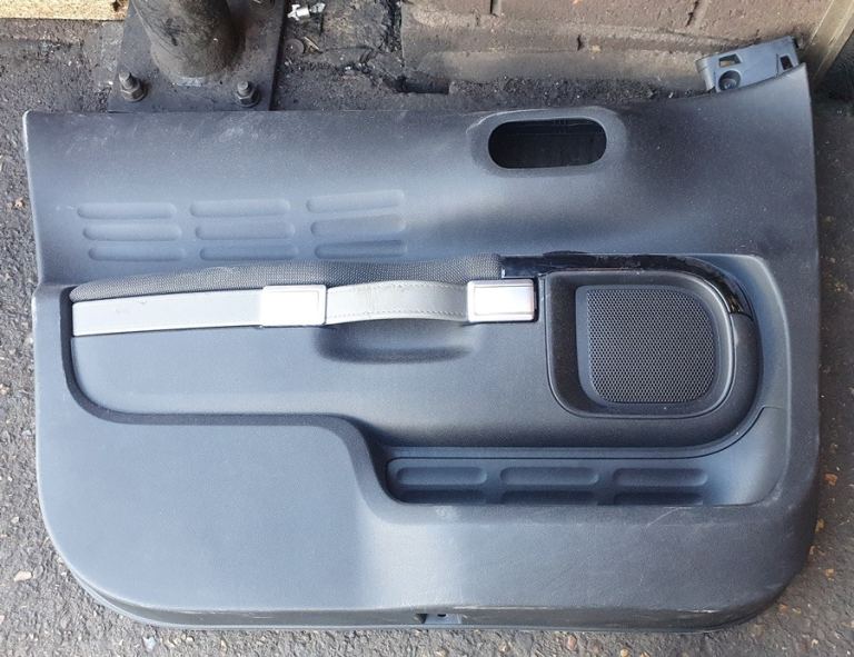 Citroen C4 Cactus Left Side Front Door Card 2016
