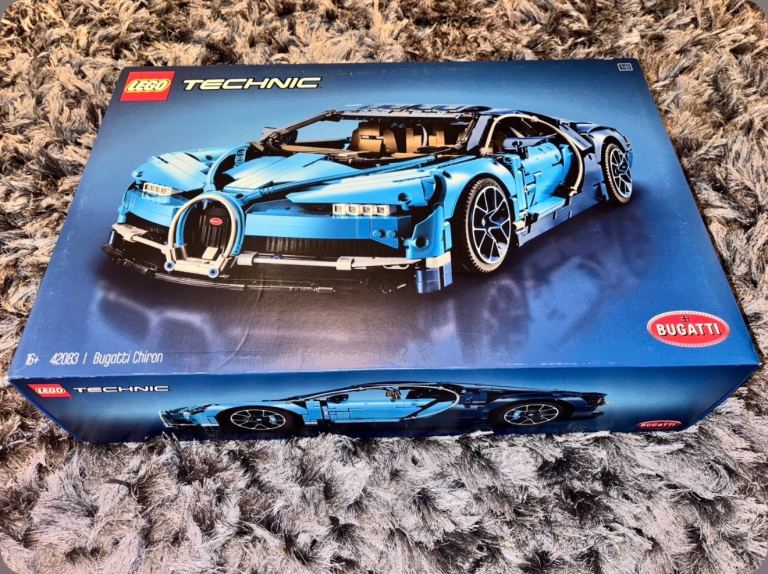 Bugatti Chiron LEGO Set - LEGO - 42083 Technic - BNIB