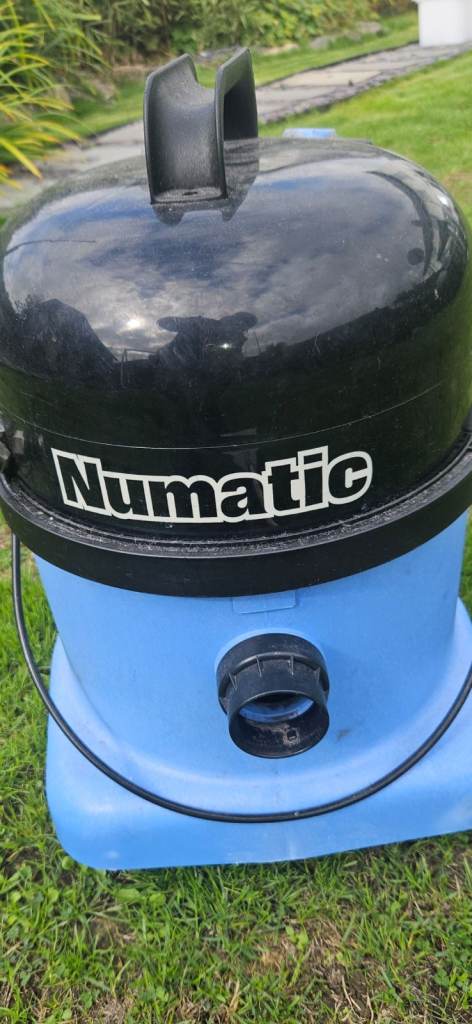 Numatic ACT380-2 Wet/Dry Vacuum Cleaner – Good Condition