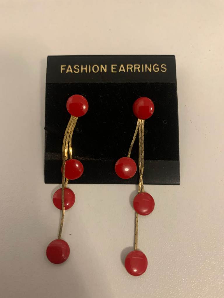 Red or Black Enamel Dangle Earrings – Costume Jewellery 
