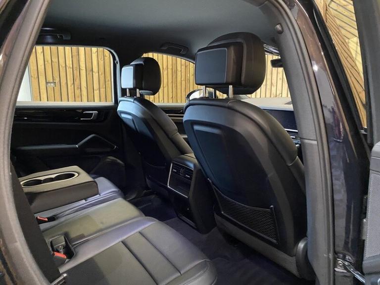 2022 Porsche Cayenne V6 E-Hybrid SUV HYBRID Automatic