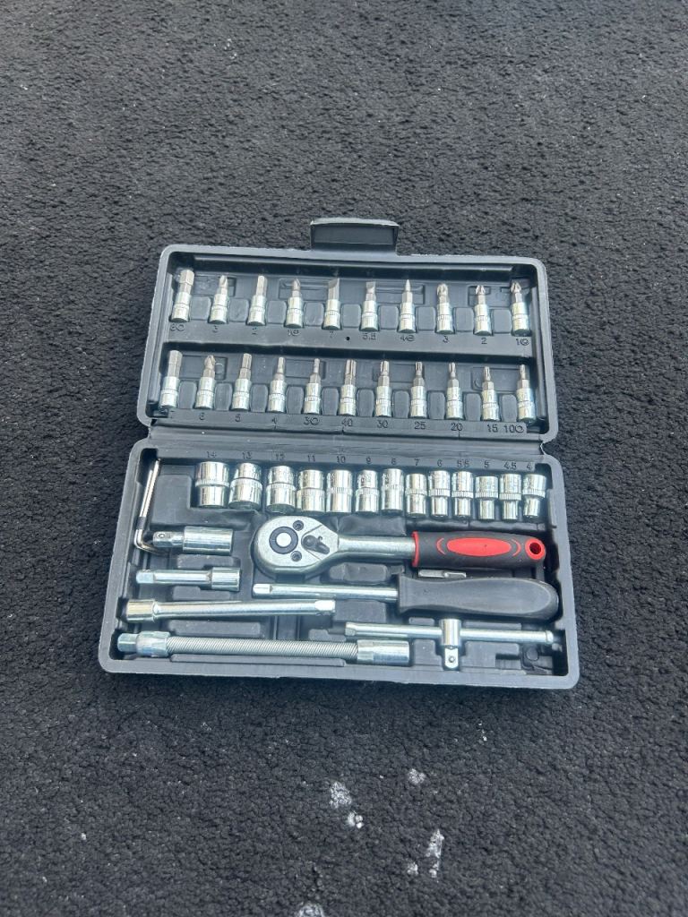 Ratchet tool set