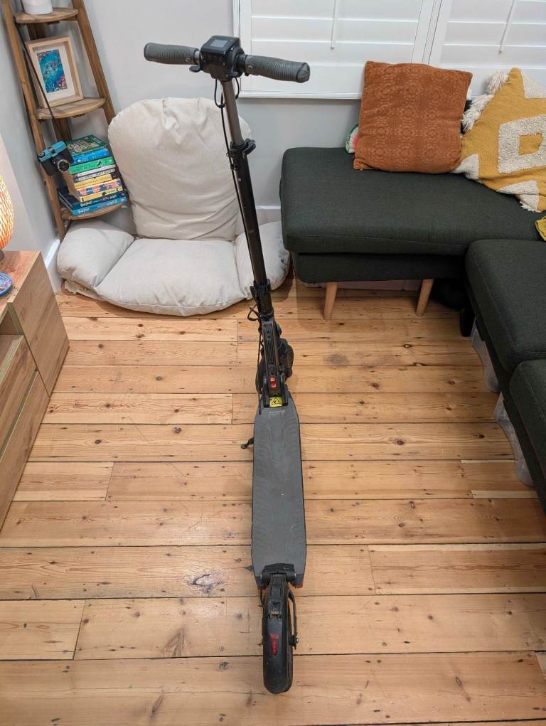 E-TWOW GT Electric Scooter. Used. Charger Included. London