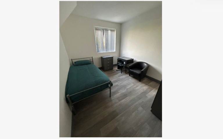 Room Available Now Bedworth CV12