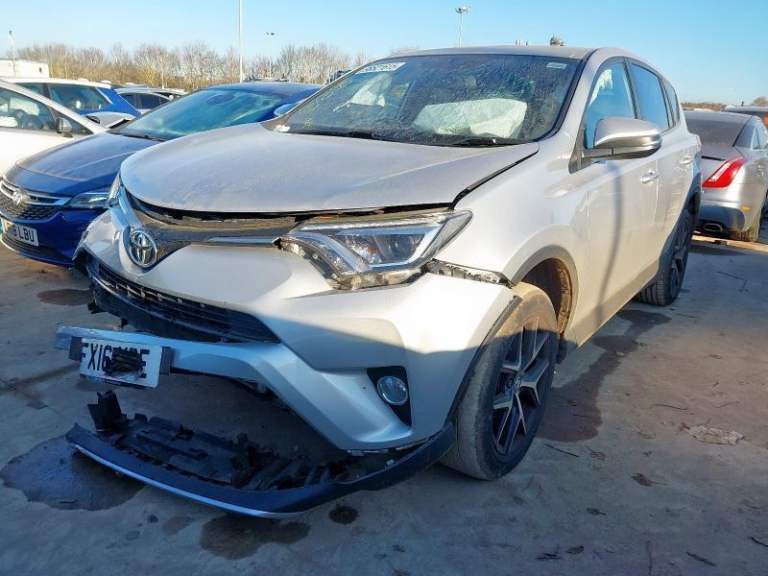 BREAKING TOYOTA RAV 4 2.0 PETROL 2016 STOCK NUMBER WY82