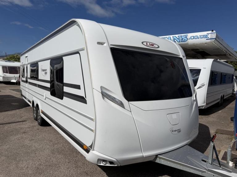 2018 LMC Exquisite VIP 695 