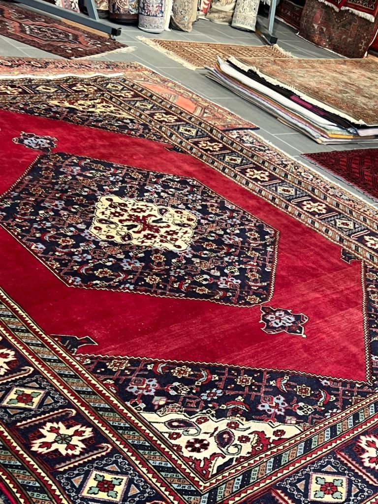 Persian Bidjar rug 250x320cm 