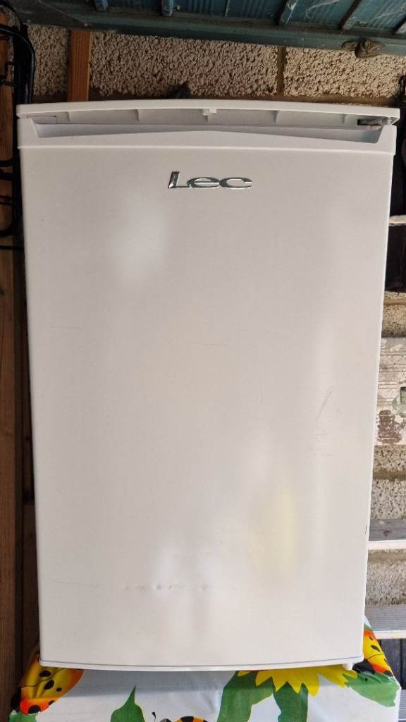 Lec Freestanding Fridge - White, Good Condition