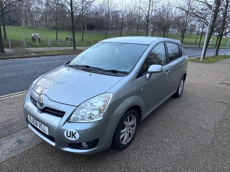 7 SEATER Toyota VERSO SR 1.8 AUTOMATIC PETROL,low mileage 70k miles parking sensors,ulez complince