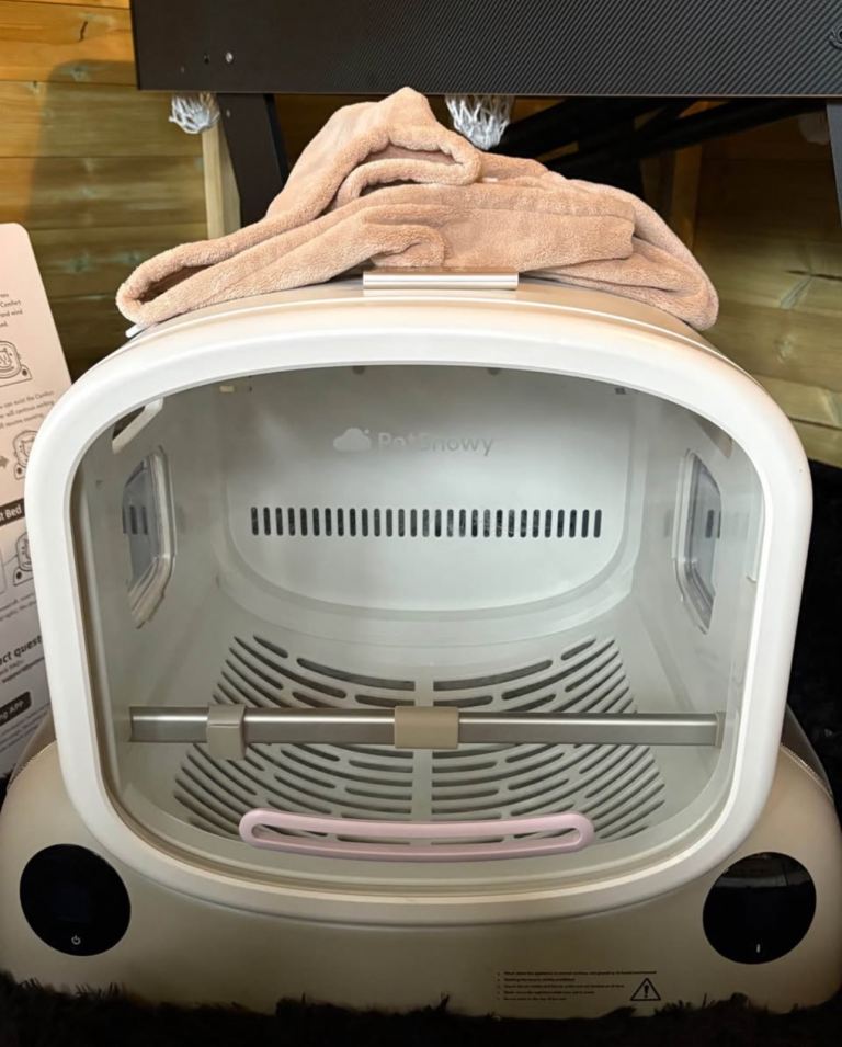 SMILE Pet Dryer Box Petsnowy  Redefining Pet Drying TwinFlow cat dog grooming