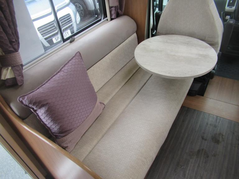 Auto Trail Tracker FB