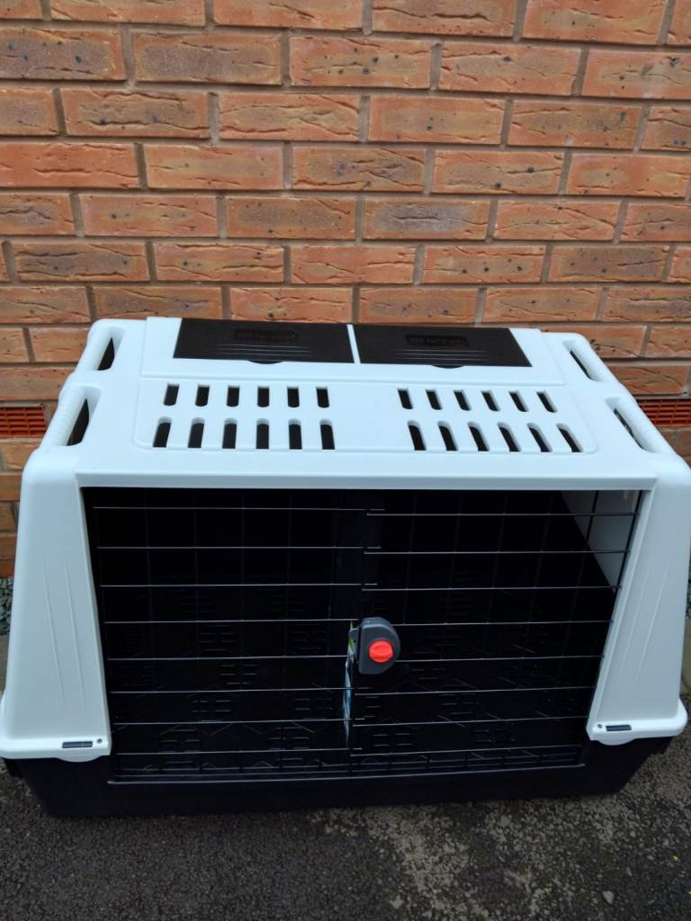 Ferplast Atlas Car 100 Medium Dog Crate New Unused 