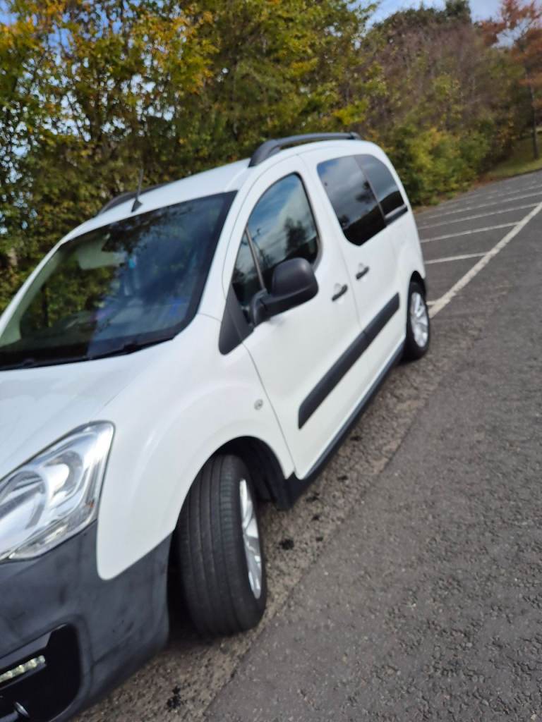 Peugeot, PARTNER TEPEE, MPV, 2017, Manual, 1199 (cc), 5 doors