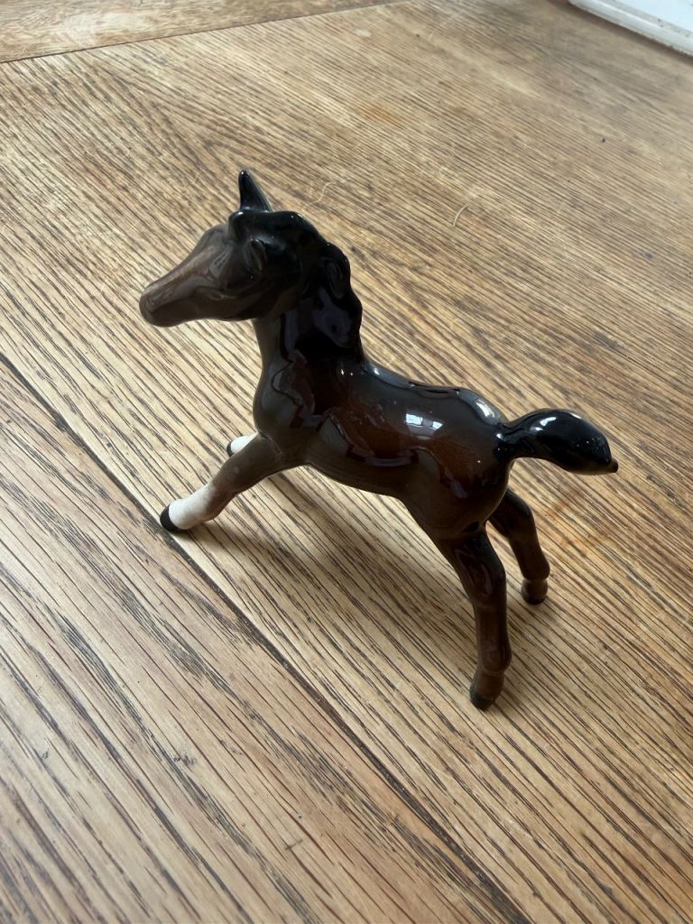 Beswick Foal Figurine – Brown, Good Condition