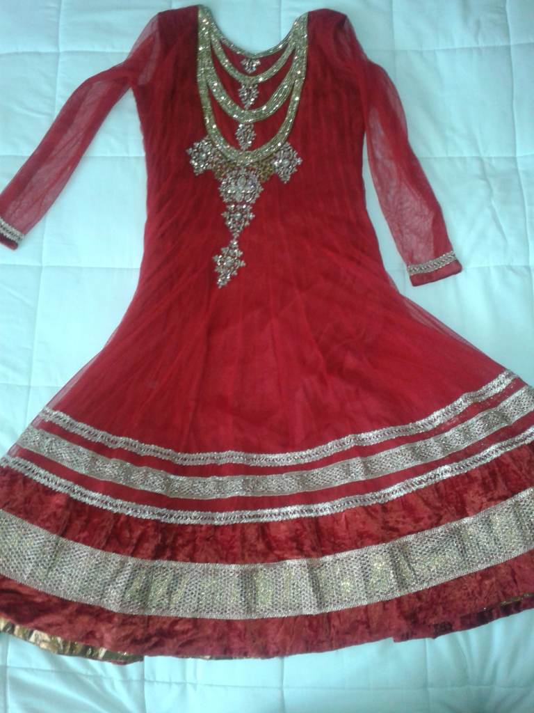 Regal Red & Gold Wedding Masterpiece – Size Medium (Includes FREE Veil)