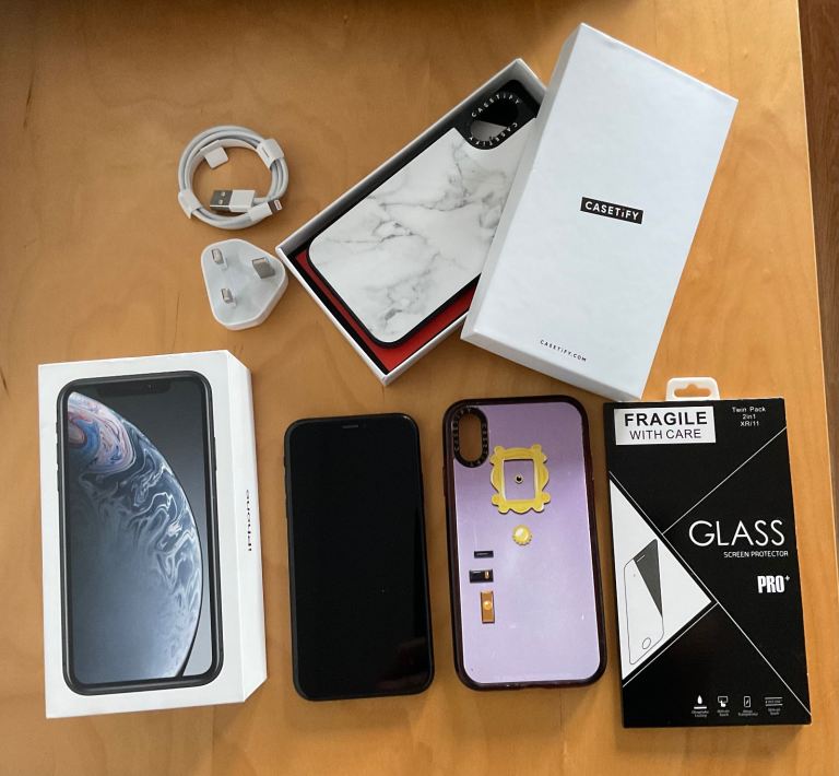 VGC GENUINE APPLE IPHONE XR 64GB + x2 CASETIFY CASES AND APPLE ACCESSORIES