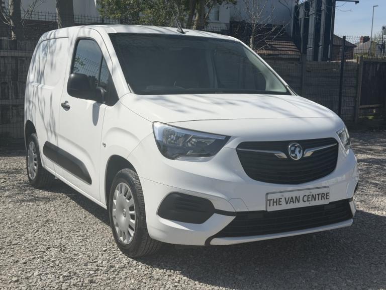 2020 (70) VAUXHALL COMBO CARGO SPORTIVE L1 H1 (SWB) 2300 [A/C] - FSH