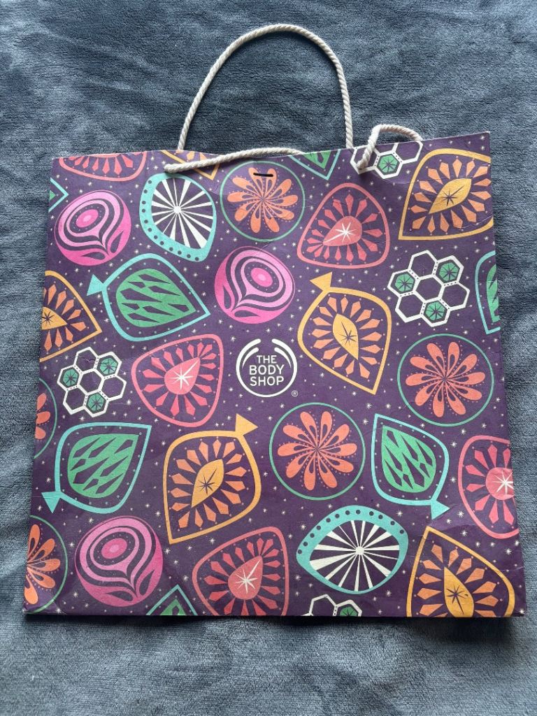 The body shop large empty gift bag 