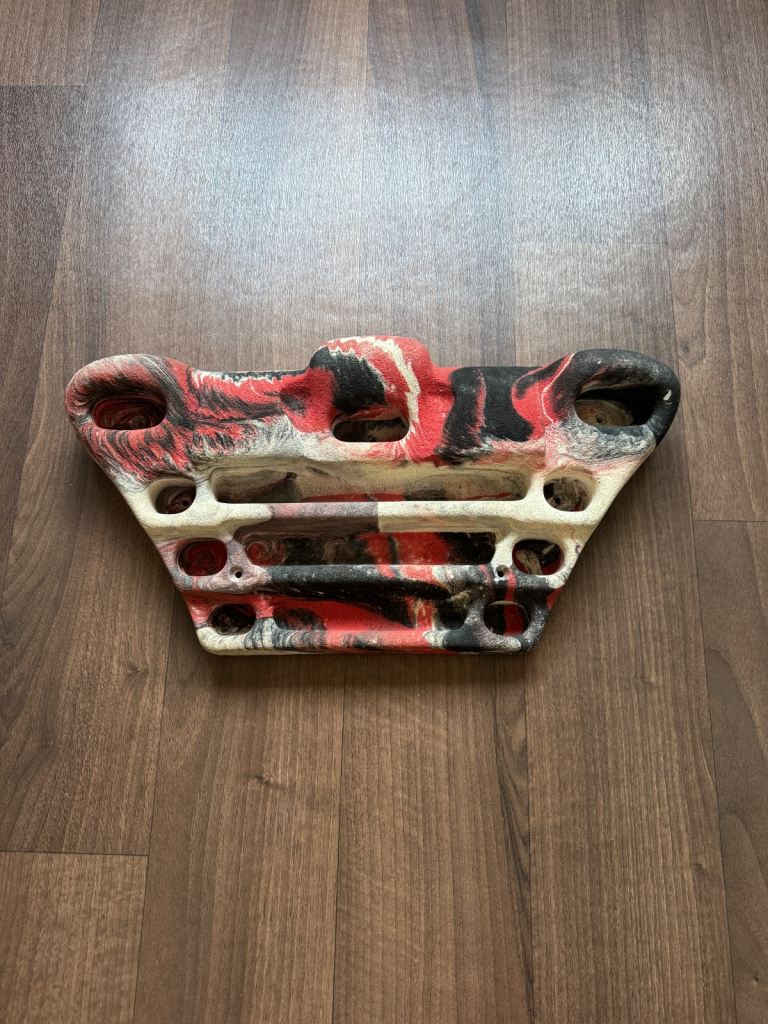 Resin Climbing Fingerboard Hardboard With A Variety Of Holds