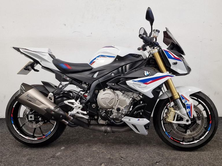 2019 BMW S1000R SPORT ** AKRAPOVIC EXHAUST - QUICKSHIFTER - MOT JUNE 2027 **