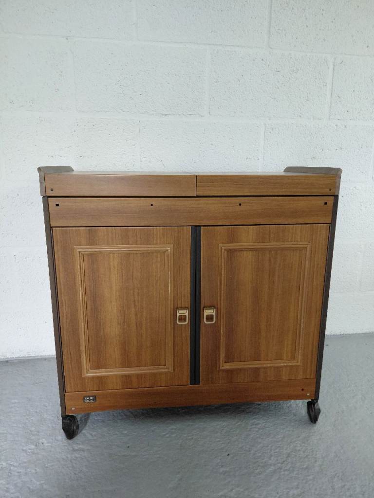 Hostess Trolley