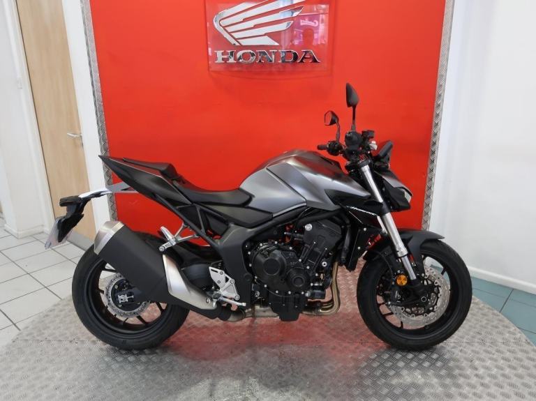 Brand new 2025 Honda CB1000 Hornet