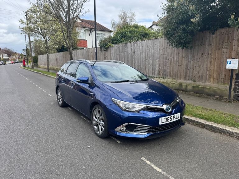 Toyota, AURIS, Hybrid Estate, 2015, 1798 (cc), 5 doors
