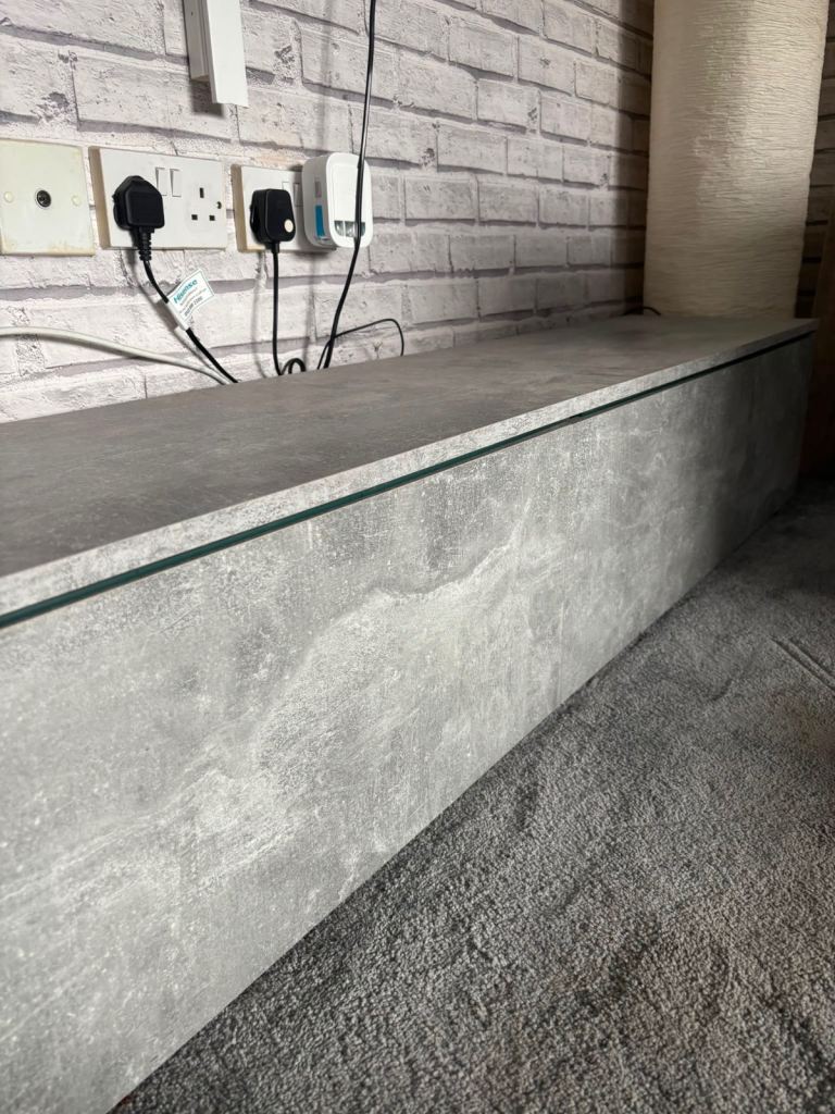 Grey Wood Effect TV Unit with Glass Shelf – As Good As New