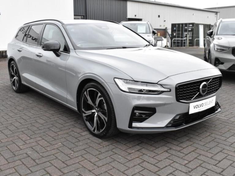 VOLVO V60 2.0 B4P Plus Dark 5dr Auto [7 speed]