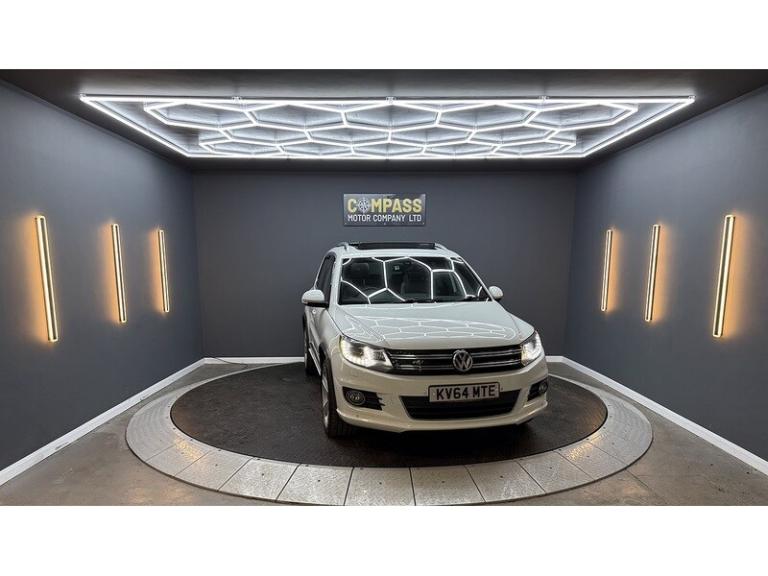 Volkswagen Tiguan TDI BlueMotion Tech R-Line SUV Diesel Automatic