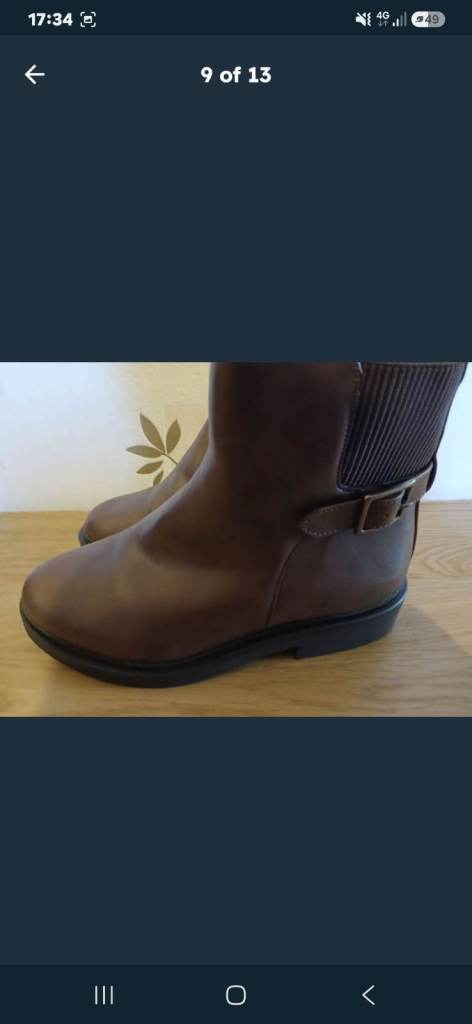 4 pair on New boots. Size 6