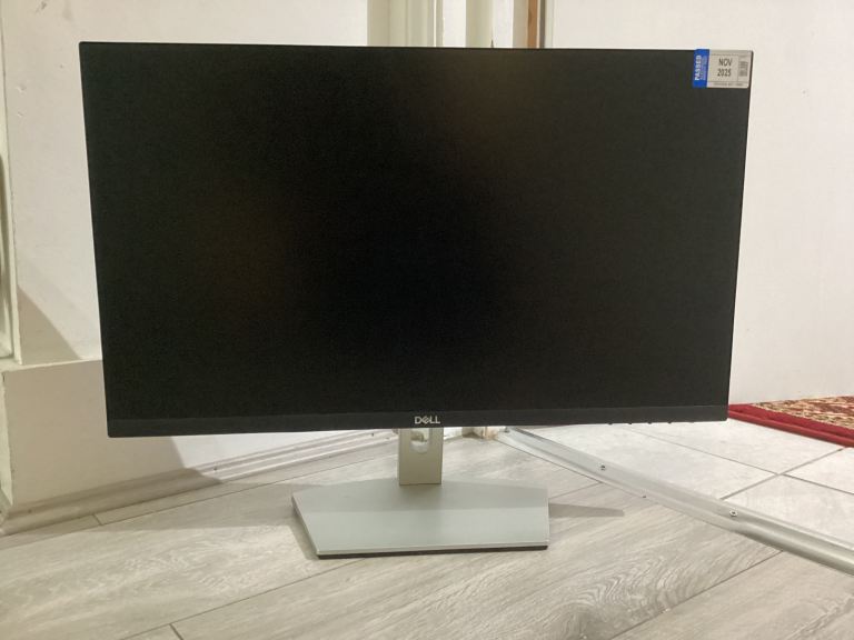 Dell S2421Ht 24 Full HD 1080p 60Hz IPS LED Monitor Black and White Grade A