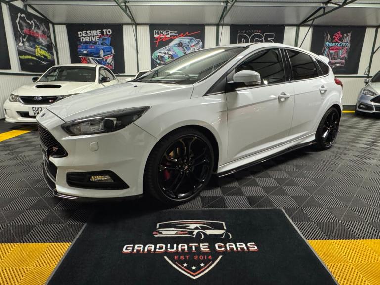 2017 Ford Focus 2.0T EcoBoost ST-3 5dr HATCHBACK Petrol Manual