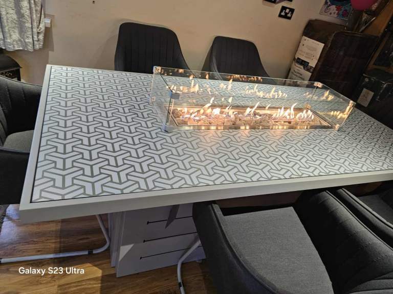 Fire pit table and chairs 