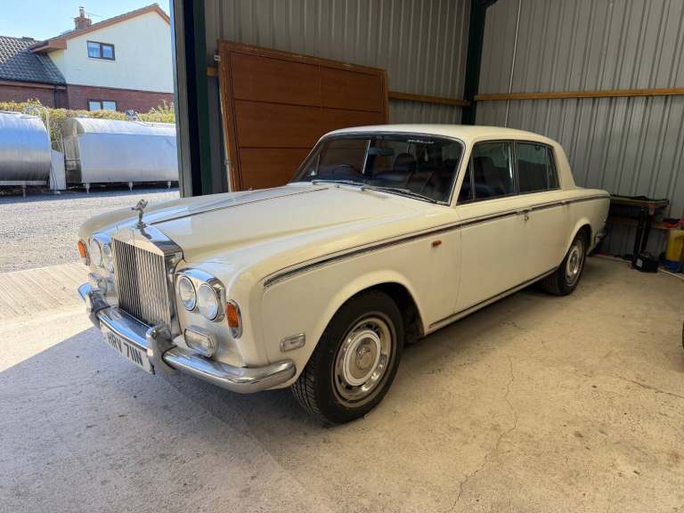 1974 ROLLS ROYCE SILVER SHADOW 6.75 PETROL