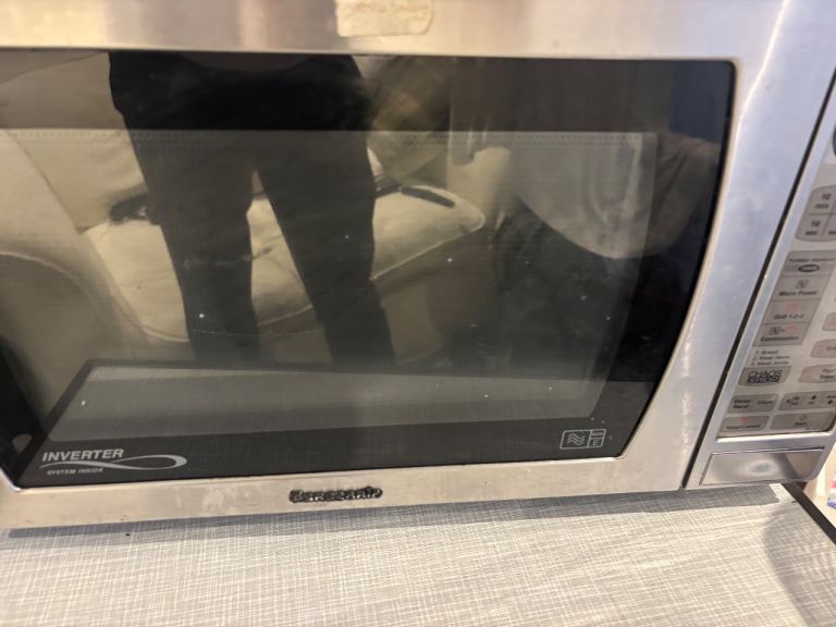 Panasonic Inverter Microwave Oven – Silver, Good Condition