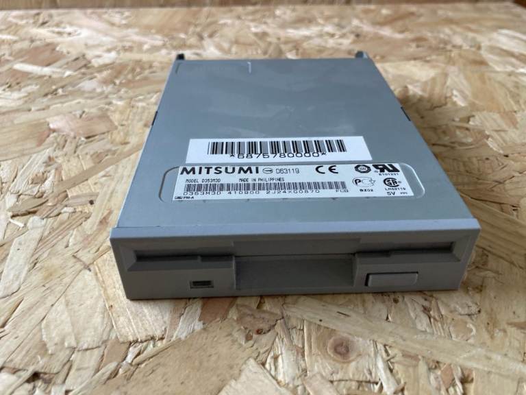 MITSUMI FLOPPY DISK DRIVE - all working - please see my other lists - happy to post - thanks