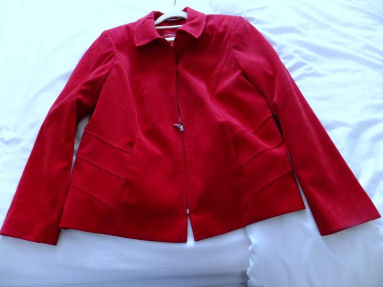 Smart Ruby wine zip up jacket   size 18
